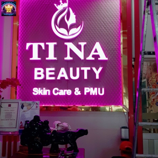 LOGO LED TRONG NHÀ SIÊU SÁNG